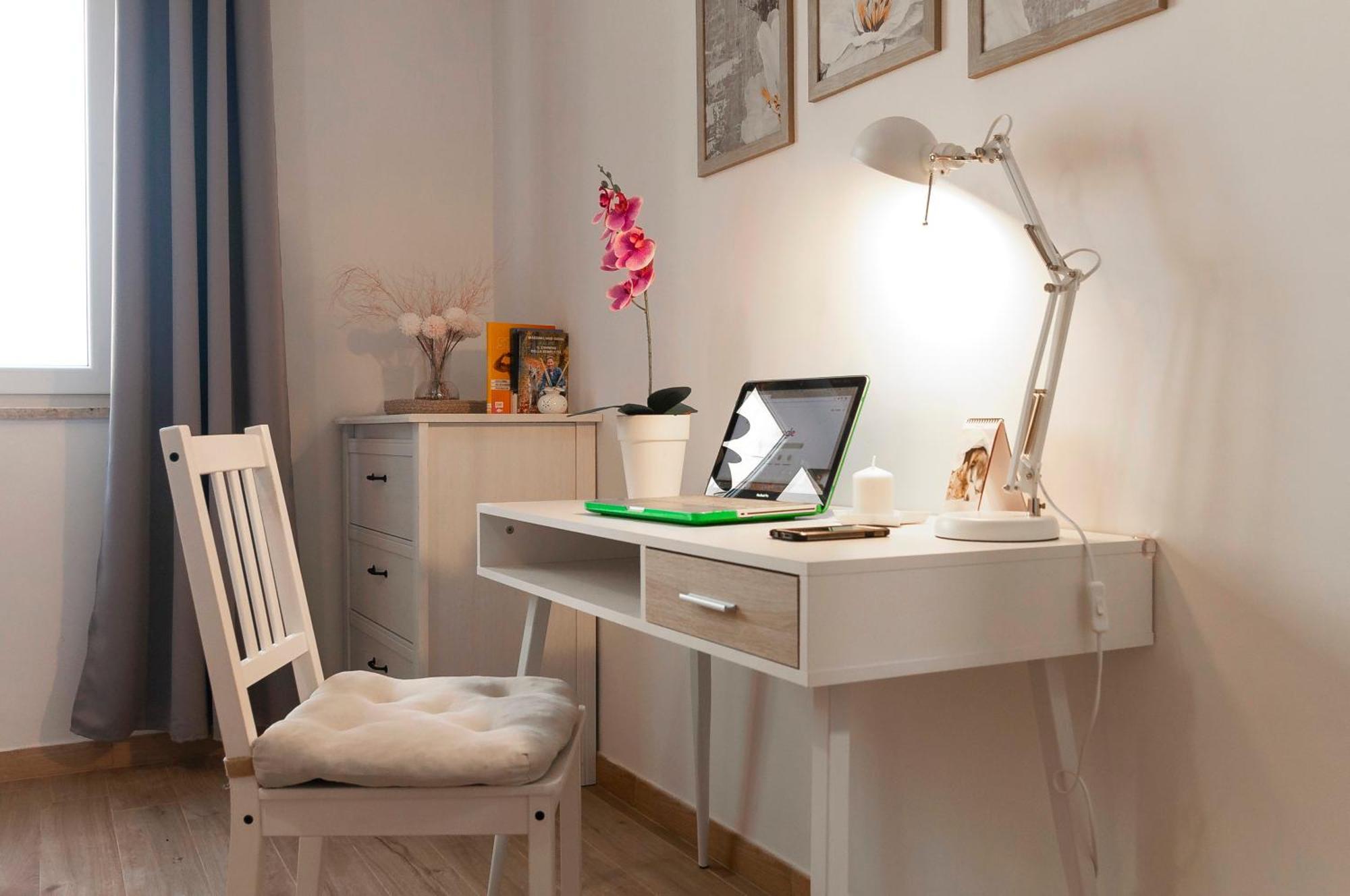 Appartamento Elegant Comfy Three-rooms In Eur With Parking